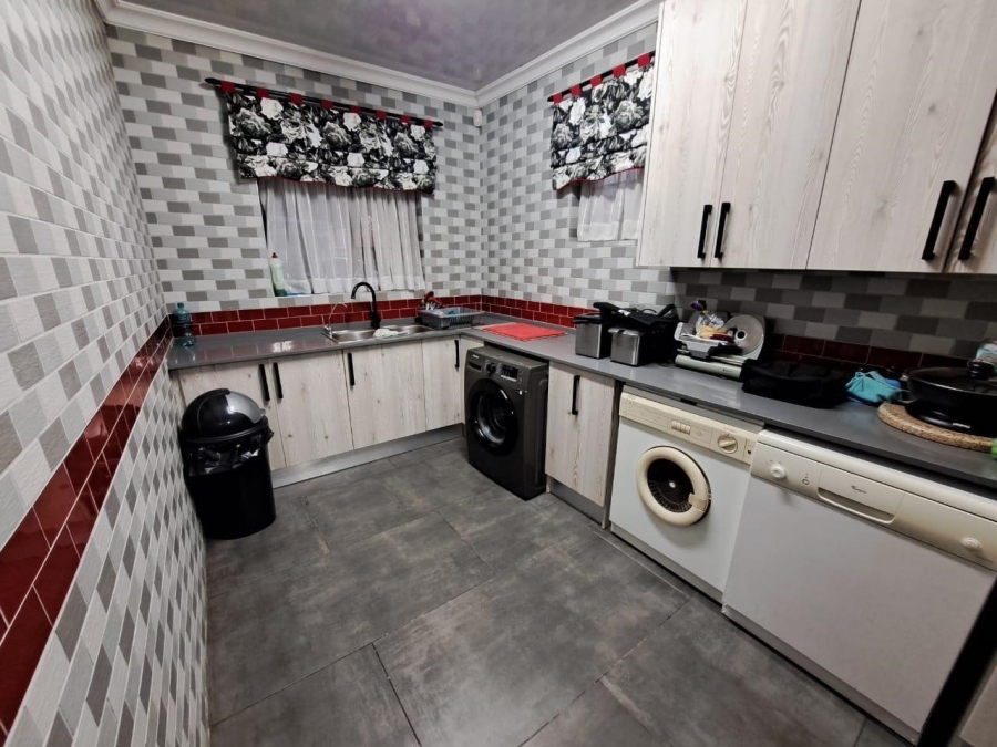 5 Bedroom Property for Sale in Sasolburg Ext 23 Free State